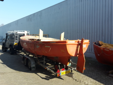 Lengte 6.18  breedte 2.25          ----------   22-03-2016