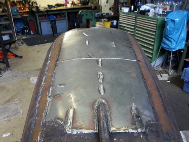 Vast lassen van een dubbele bodem.