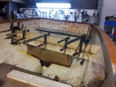 steun voor buitenboordmotorbun