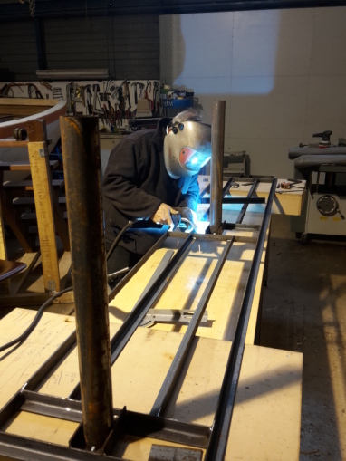 stalen frame 3 meter lang 70 cm hoog