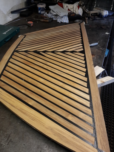 Inkitten van de naden.