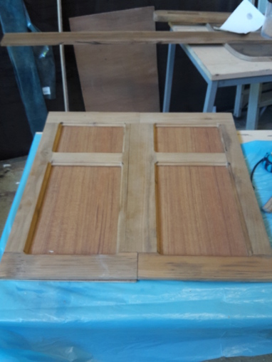 Deurtje voor onder het voordek.